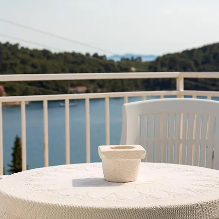 Karolina - Korcula